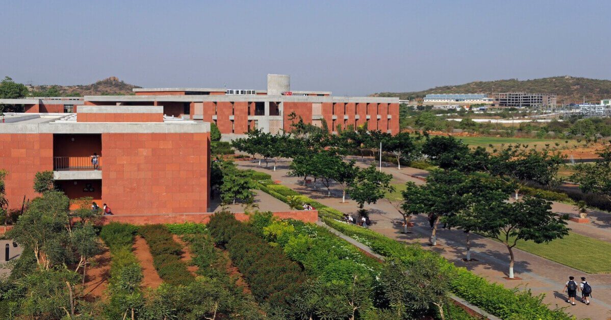 aerial view of aga khan hyderabad hospital