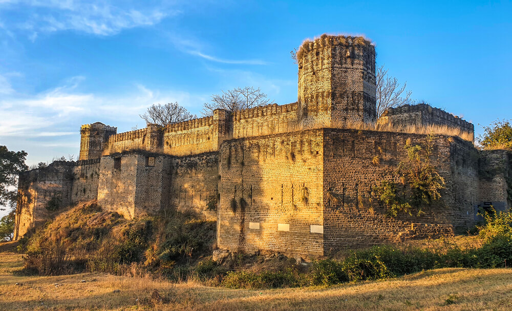 exterior view of baghsar fort