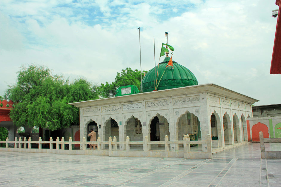 exterior view of tomb of shah jamal