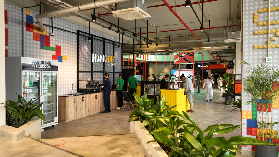 Hangout Café IBM