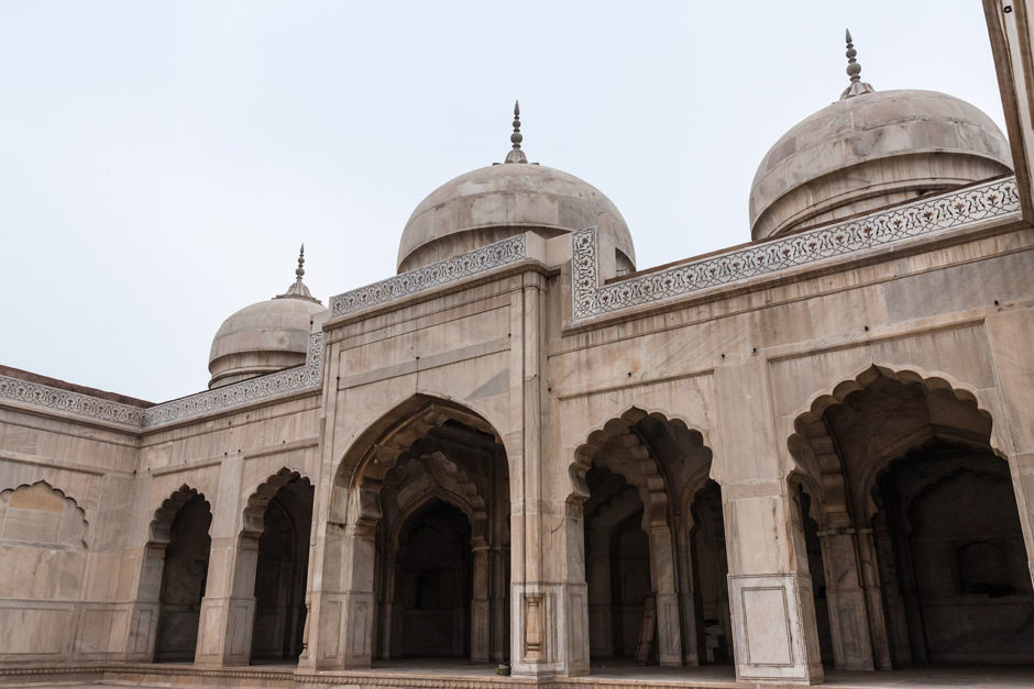 panoramic view of moti masjid