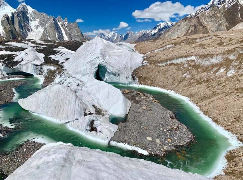 water crossings at baltoro glacier i trek