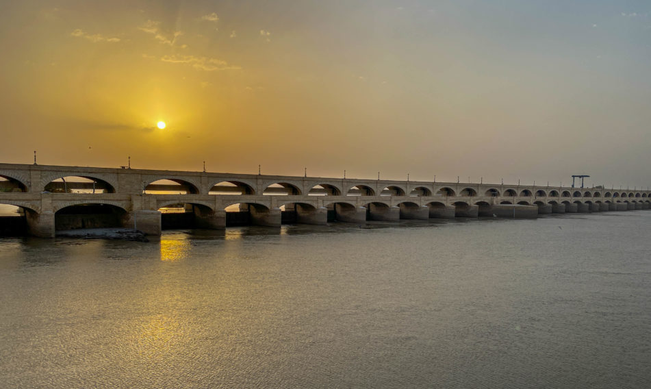 sunset at Sukkur bridge