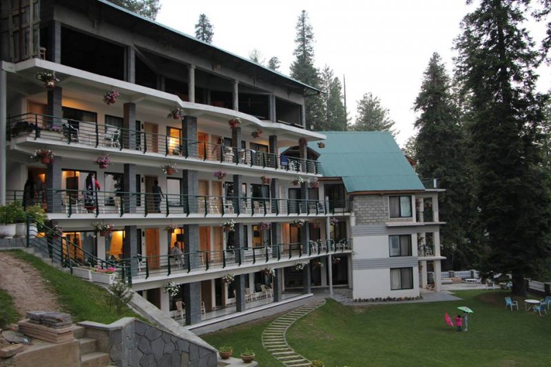 Summer Retreat Hotel building 