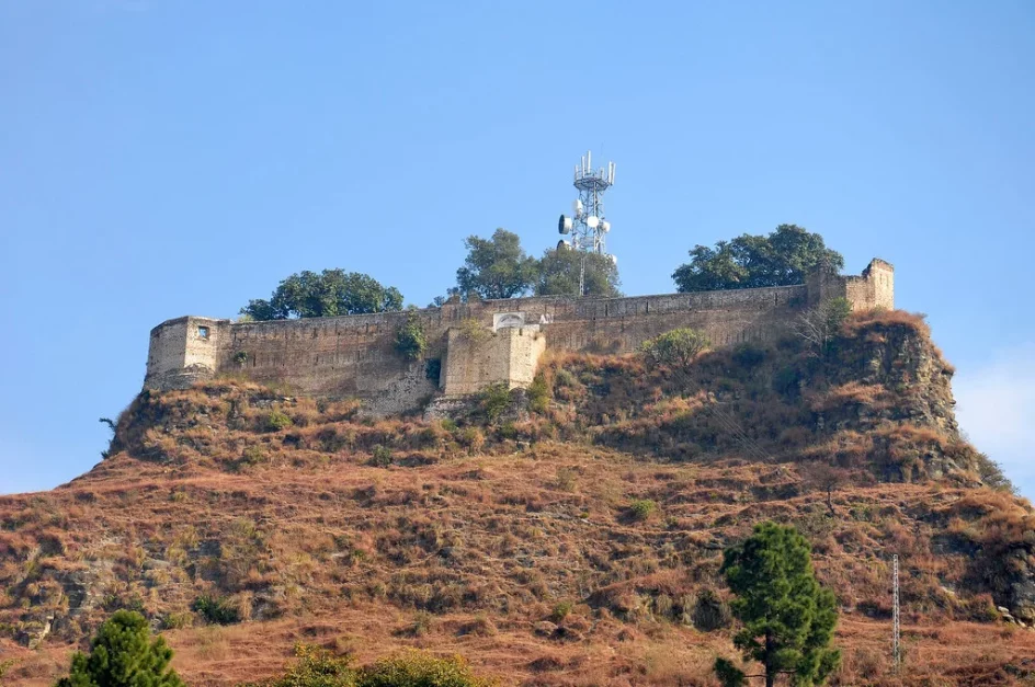 Throchi Fort kotli