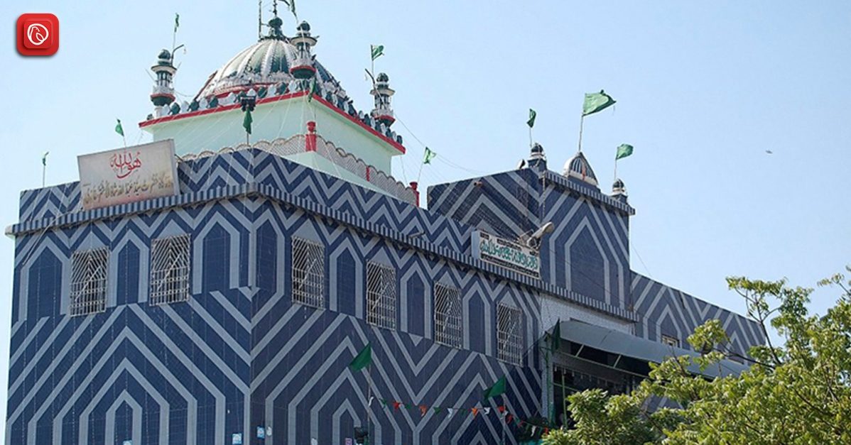 All You Need to Know About Abdullah Shah Ghazi Shrine