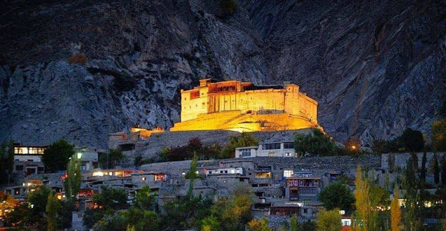 baltit fort at night