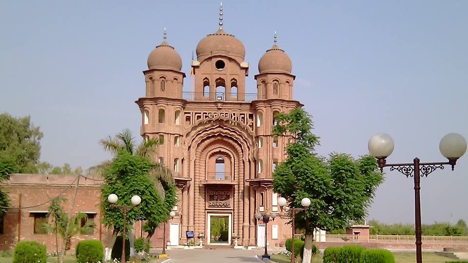 a building in gujranwala