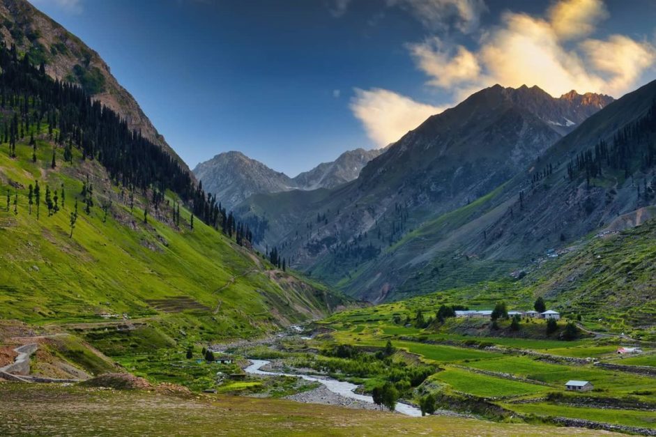 Blog image for Batakundi Hotels in Naran Kaghan Valley 