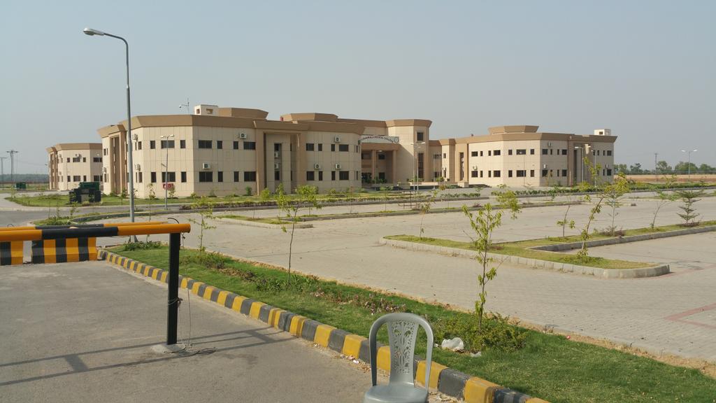 Gujranwala medical college