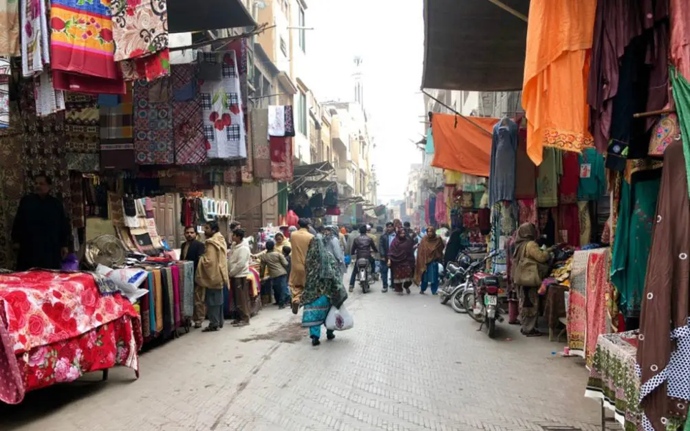 Overview of Shalmi Bazar