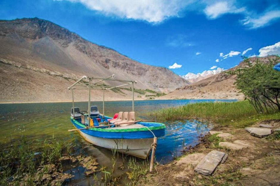 boat at borith lake