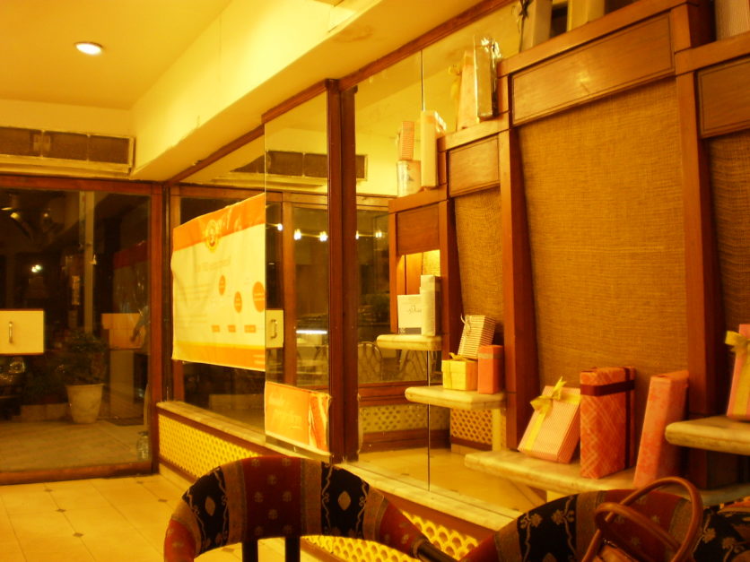 image for blog on gift shops in Karachi