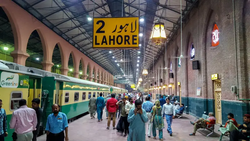 passengers-waiting-their-train-lahore-station-pakistan-night-