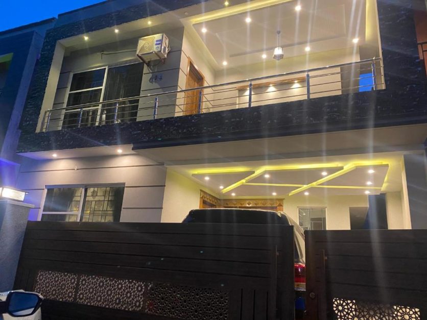 Luxury Guest House in Rawalpindi