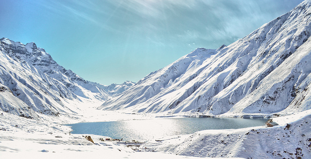 Snowfall in Pakistan naran