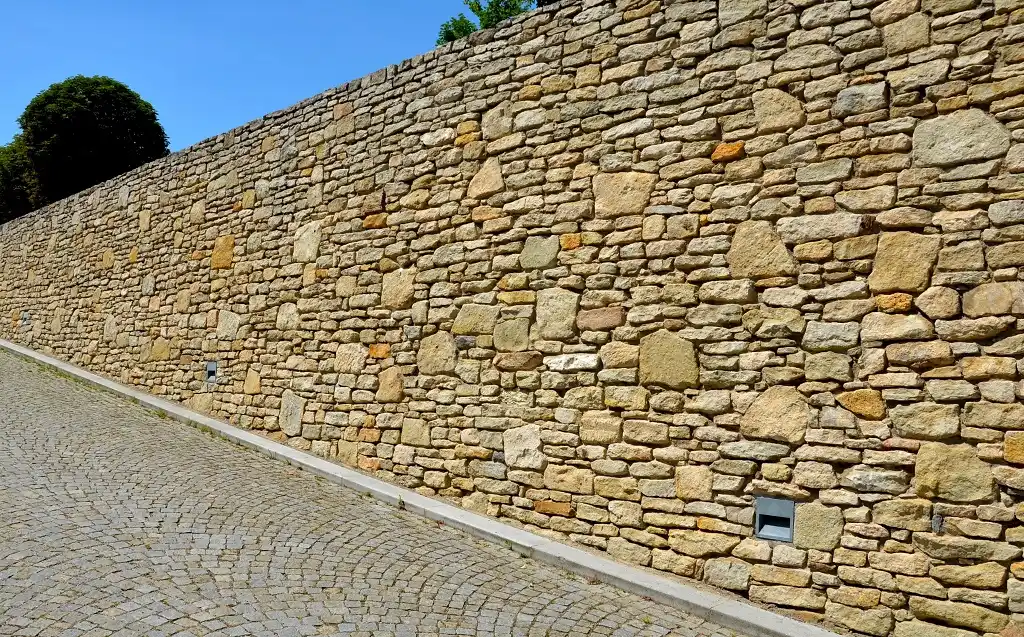 Stone Front Wall Design