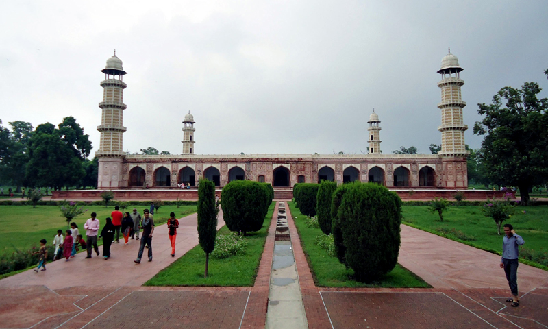 Tomb Of Jahangir Lahore