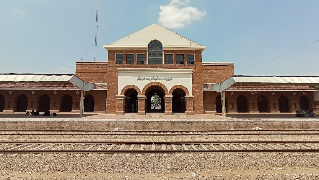 Sahiwal Railway Station 