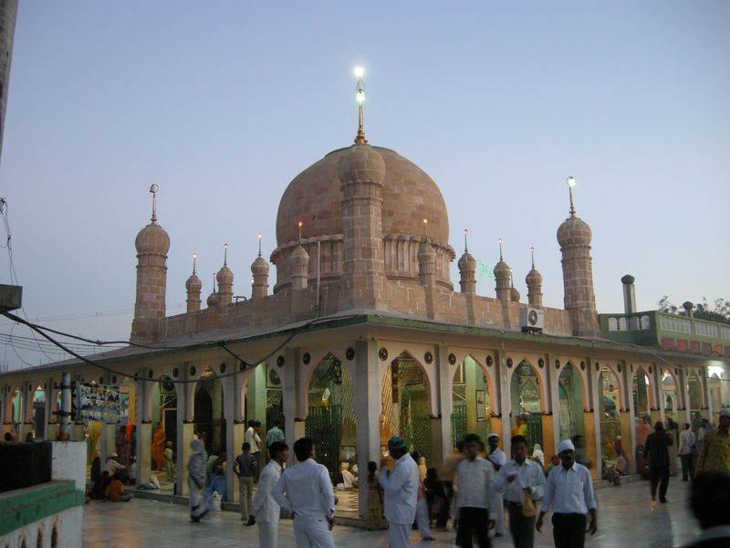 Tajjudin Shrine 