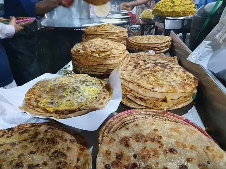 Mozang Paratha 