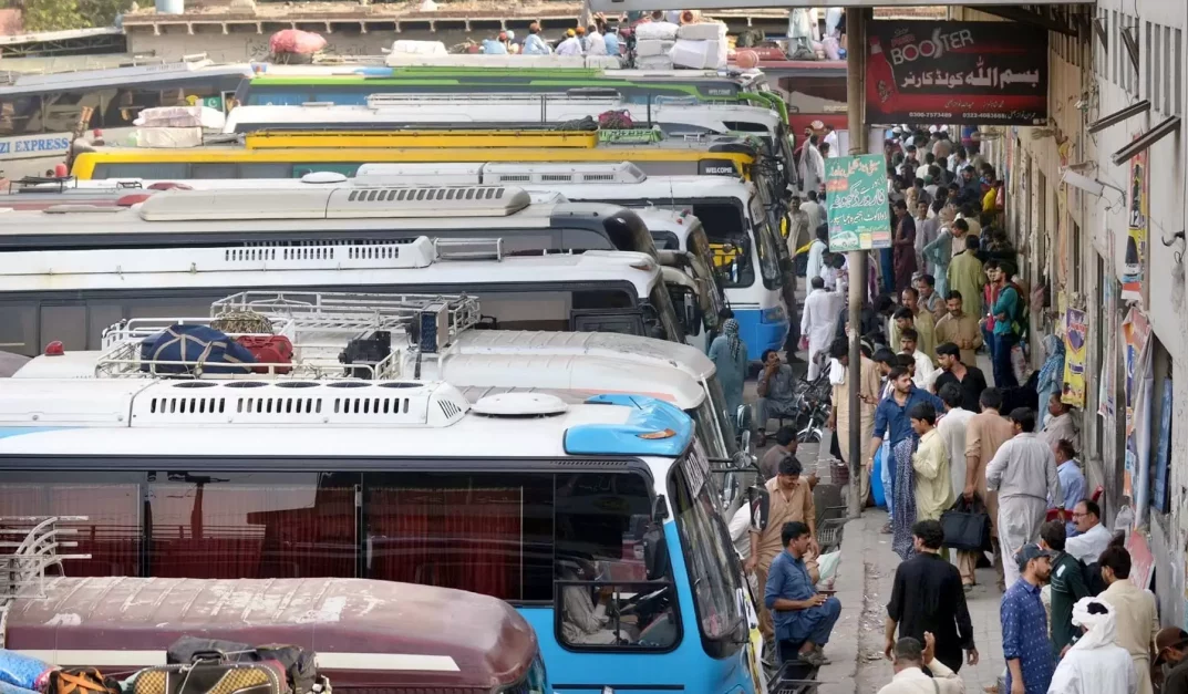 bus stands in Lahore 