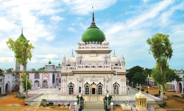 Shrine of Syed Waris Ali Shah