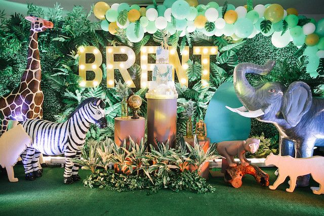 jungle safari theme birthday decor for boys 