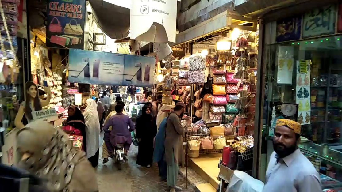 A busy street of hala bazaar