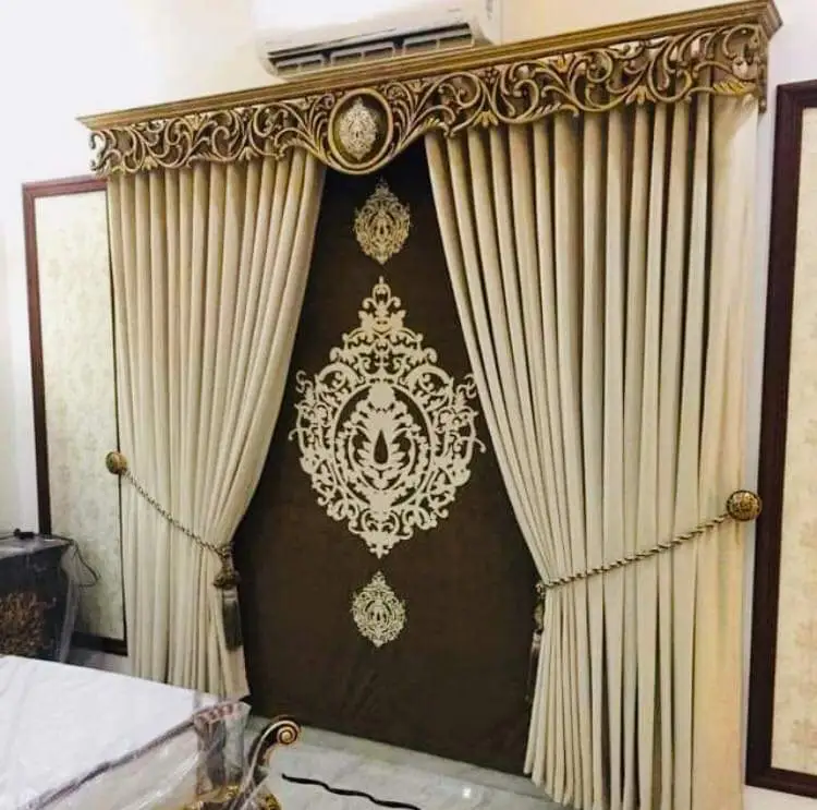 Overview of Metallic Curtains 