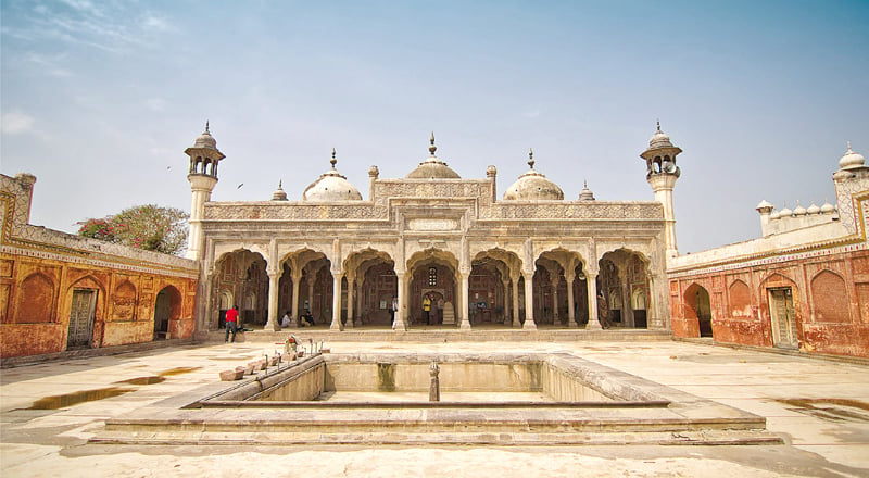 Shahi Mosque in Chiniot