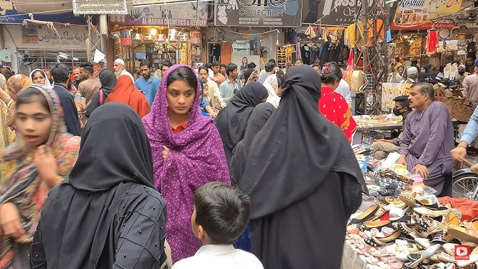 women shopping at a local market in Mehar