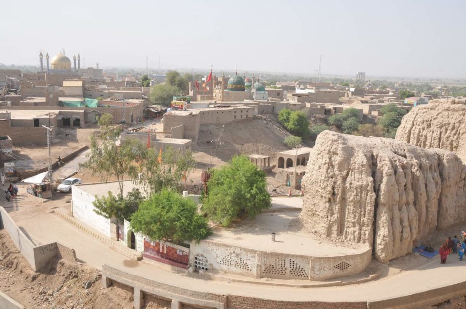 sehwan fort in sehwan sharif