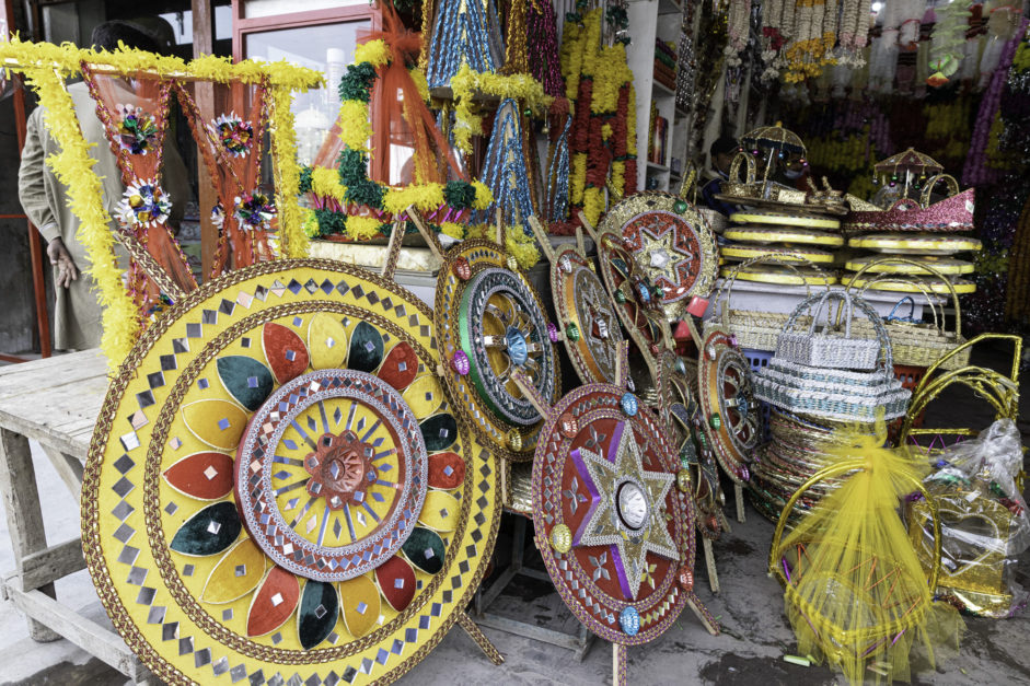 Hussain Agahi Market is one of the best markets in multan