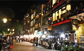 Food Street Fort Lhr