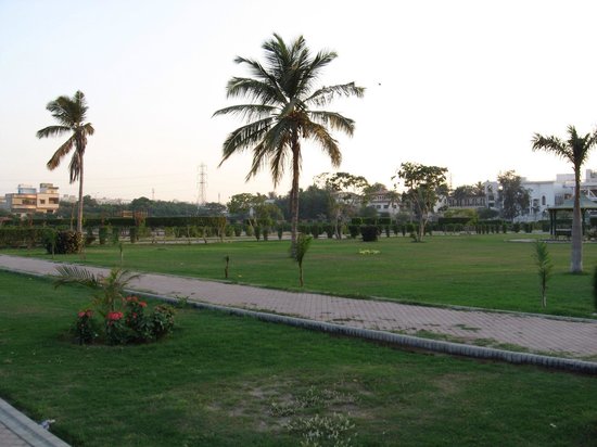 Aziz Bhatti Park KHI