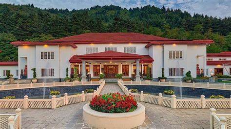 Hotels in Kashmir 