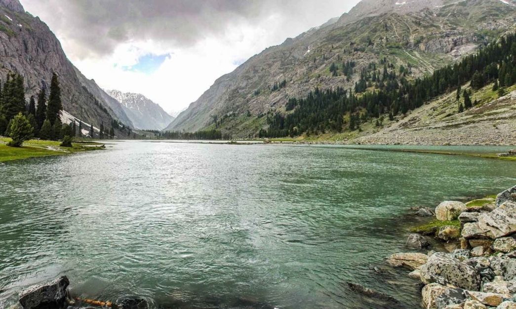 Mahodand Lake is a favorite spot for fishing, boating, camping, and photography.